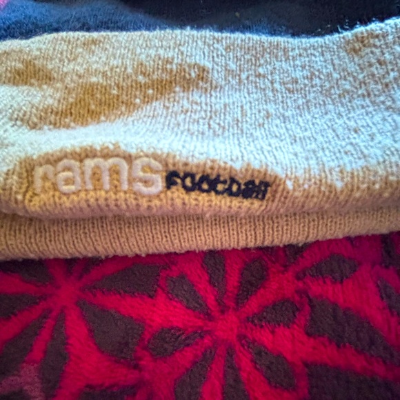 NFL Rams Reebok beanie - Picture 4 of 4